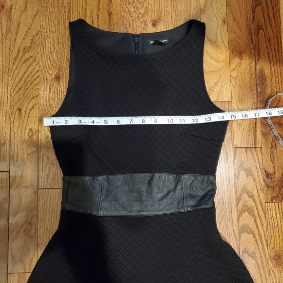 Club Monaco Skater Flare Sleeveless Dress - Picture 6 of 8